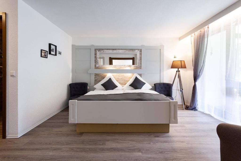 Double Room with Balcony room - Image 1