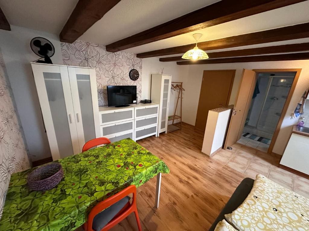 Double Room with Private Bathroom room - Image 2