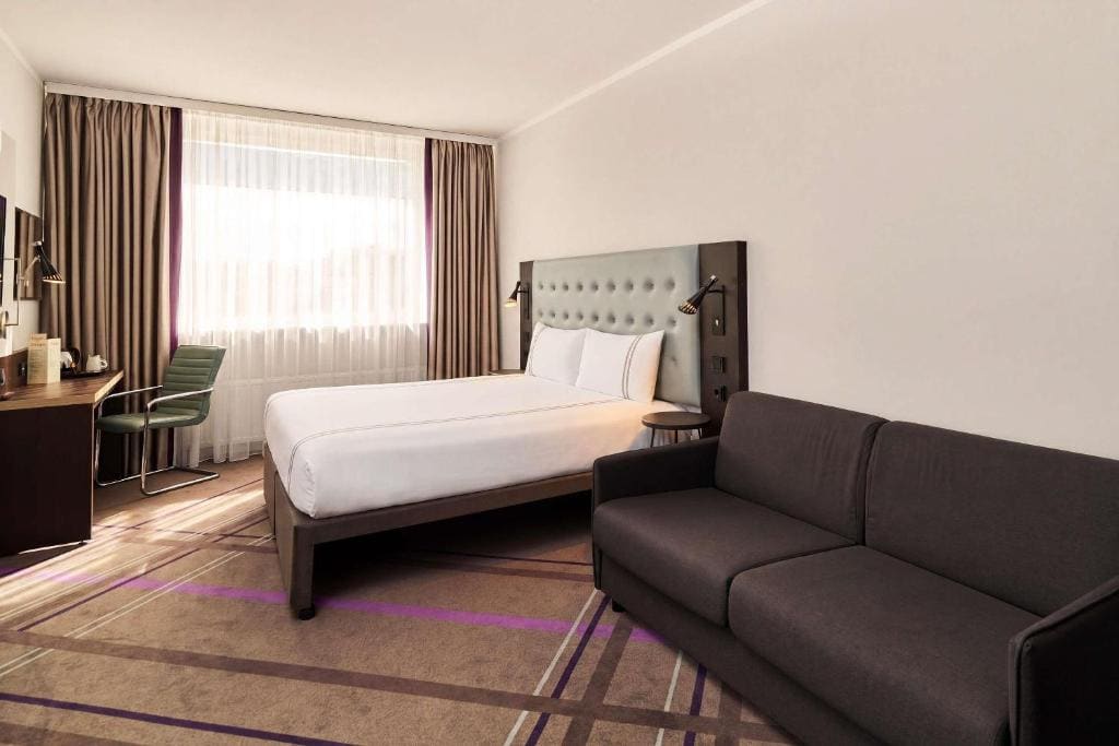 Standard Double or Twin Room room - Image 2