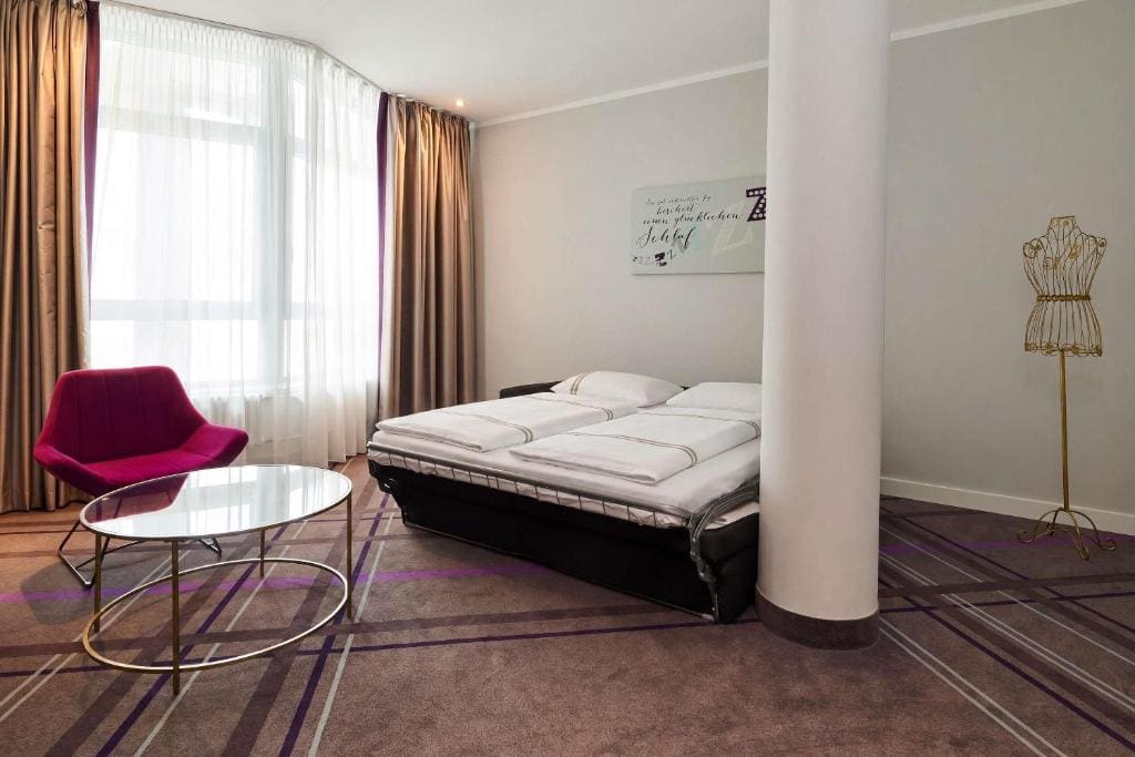 Standard Quadruple Room room - Image 2