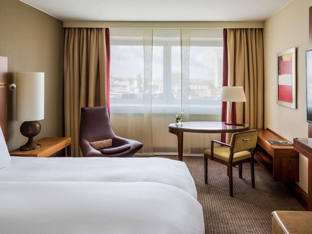 Superior King Room room - Image 3