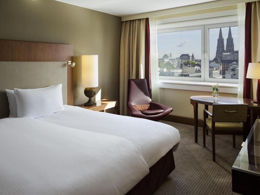 Executive King Room room - Image 3