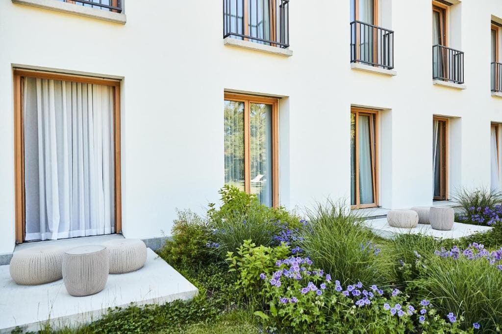 Deluxe Double Room with Garden View room - Image 1