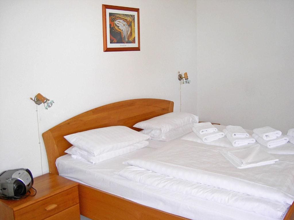 Apartment with Terrace room - Image 1