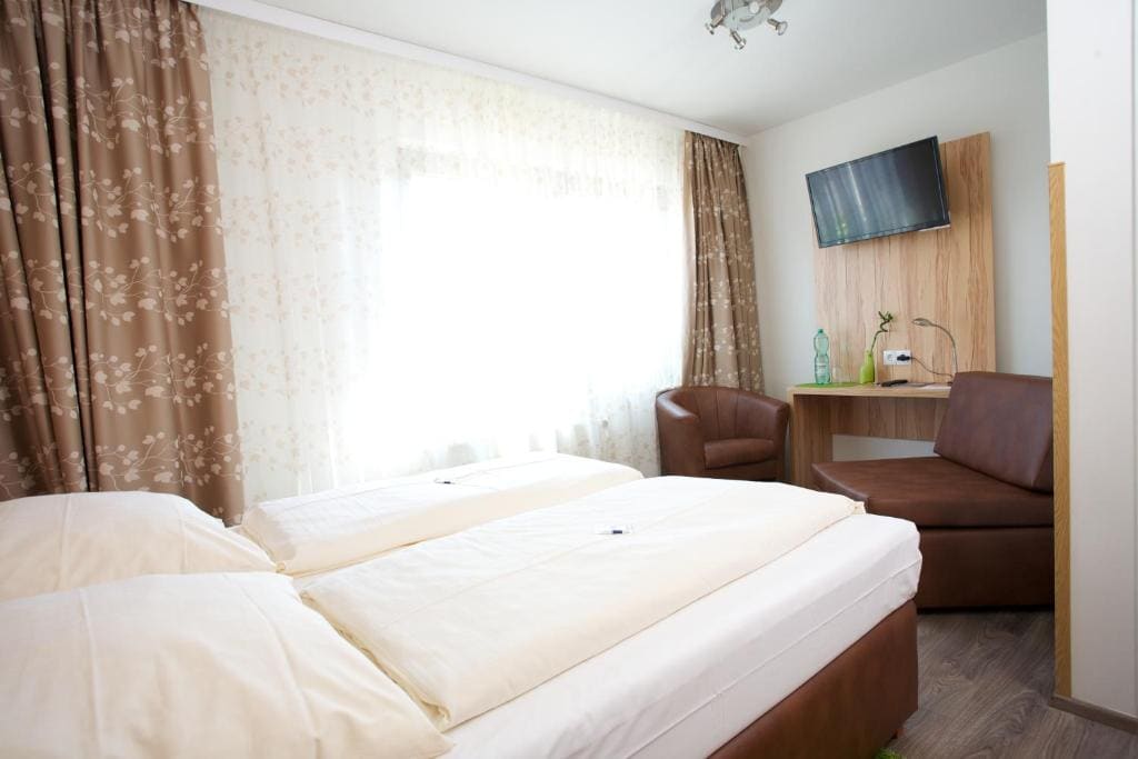 Standard Double Room room - Image 1