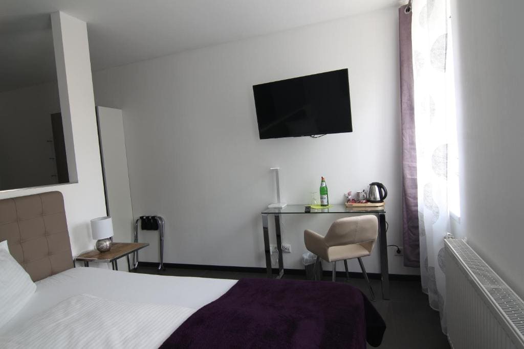Superior Single Room room - Image 2