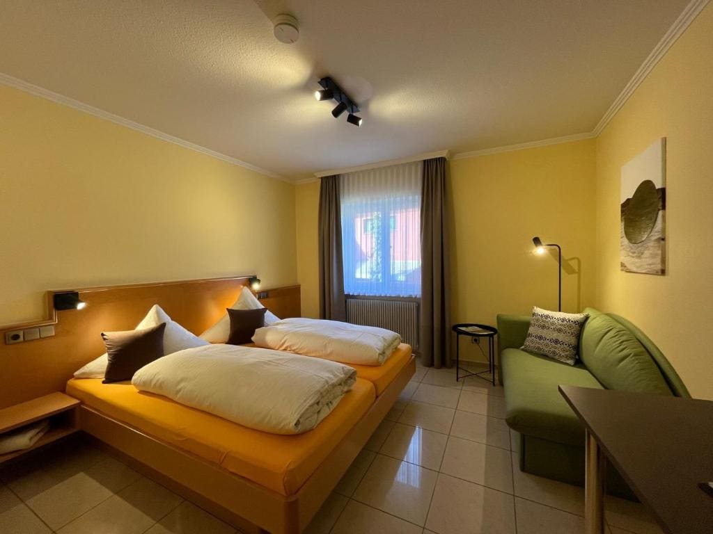 Standard Double Room room - Image 2