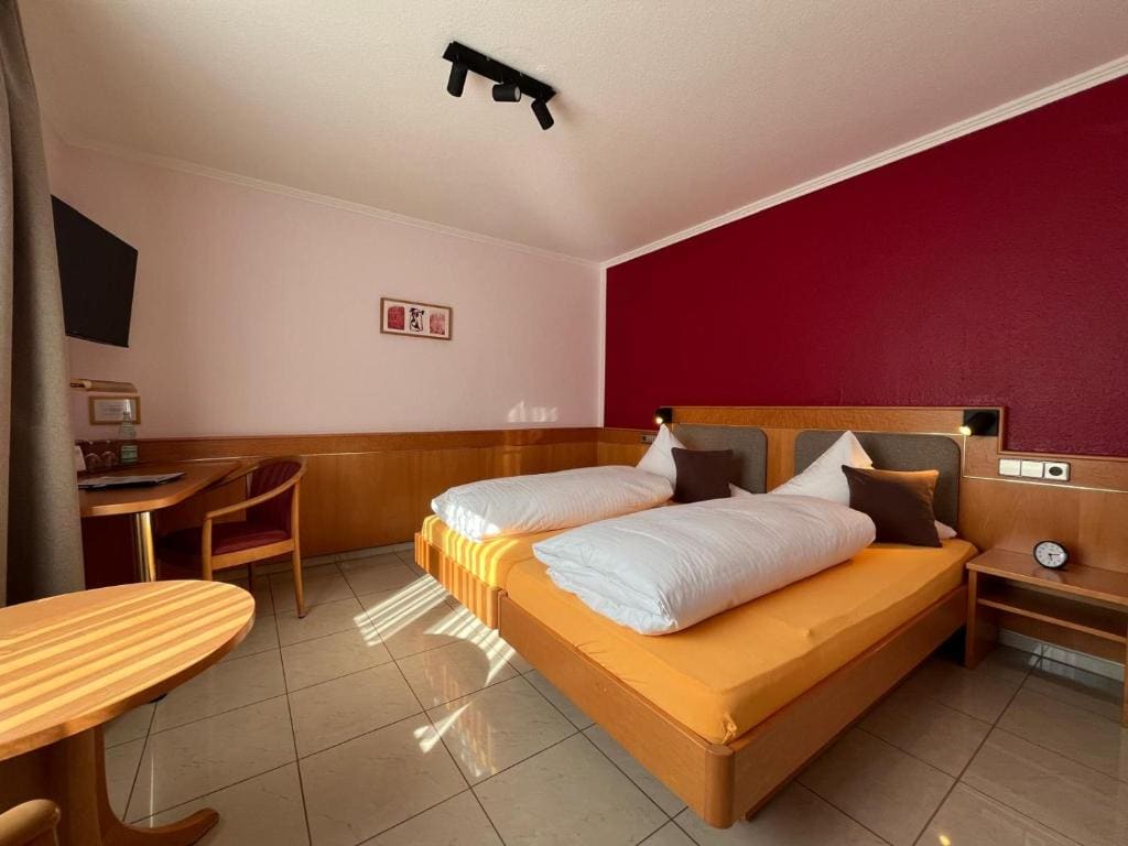 Twin Room room - Image 2