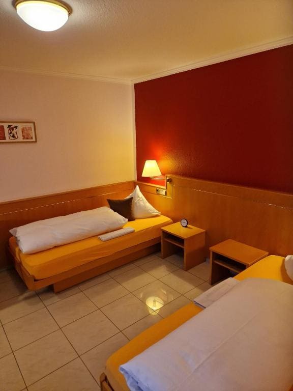Twin Room room - Image 1