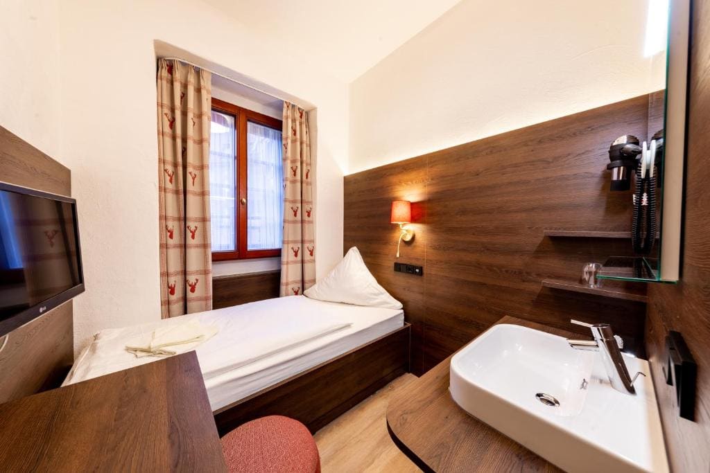Comfort Single Room room - Image 1