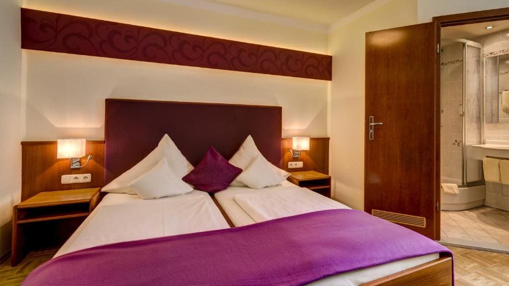 Double or Twin Room room - Image 2