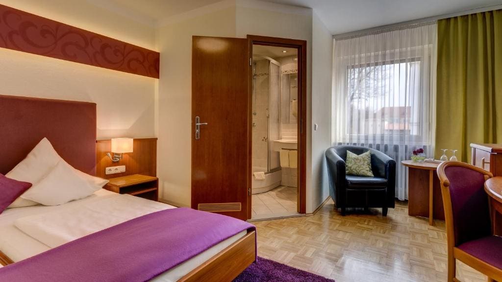 Double or Twin Room room - Image 3
