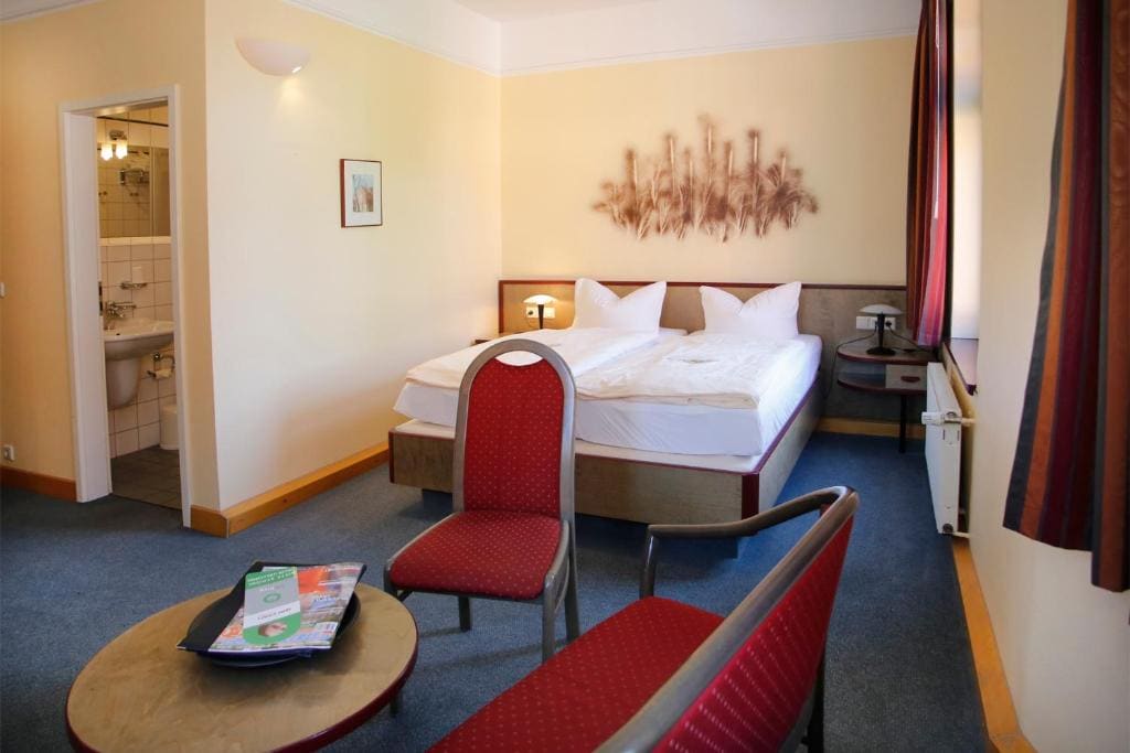 Double Room with Private Bathroom room - Image 1