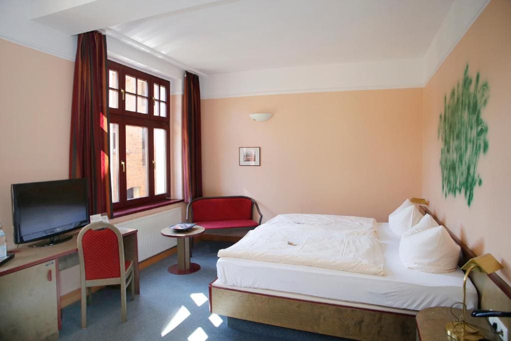 Economy Double Room room - Image 1
