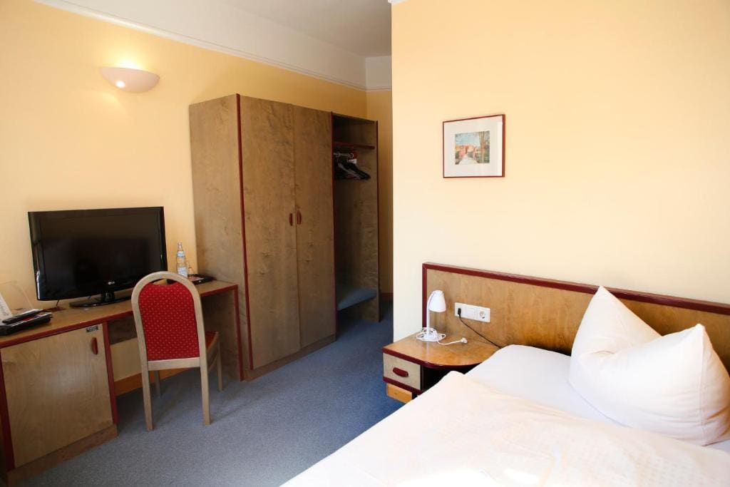 Standard Single Room room - Image 2