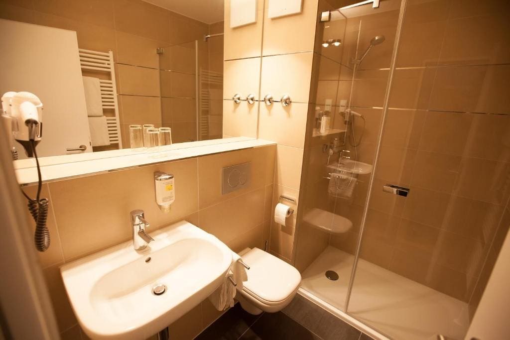 Standard Double Room room - Image 3