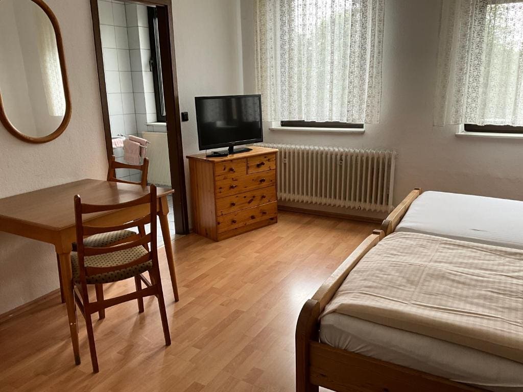 Double Room with Private Bathroom room - Image 1