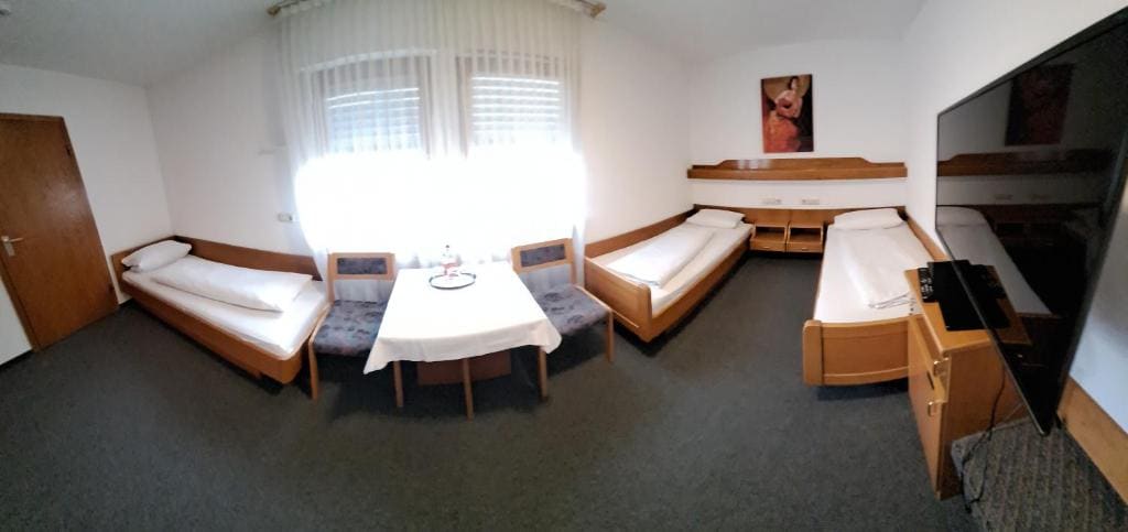 Triple Room room - Image 2