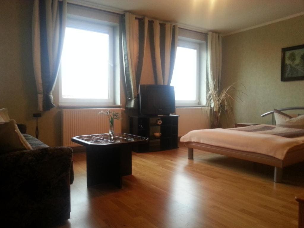 Double room with Shared External Bathroom room - Image 1