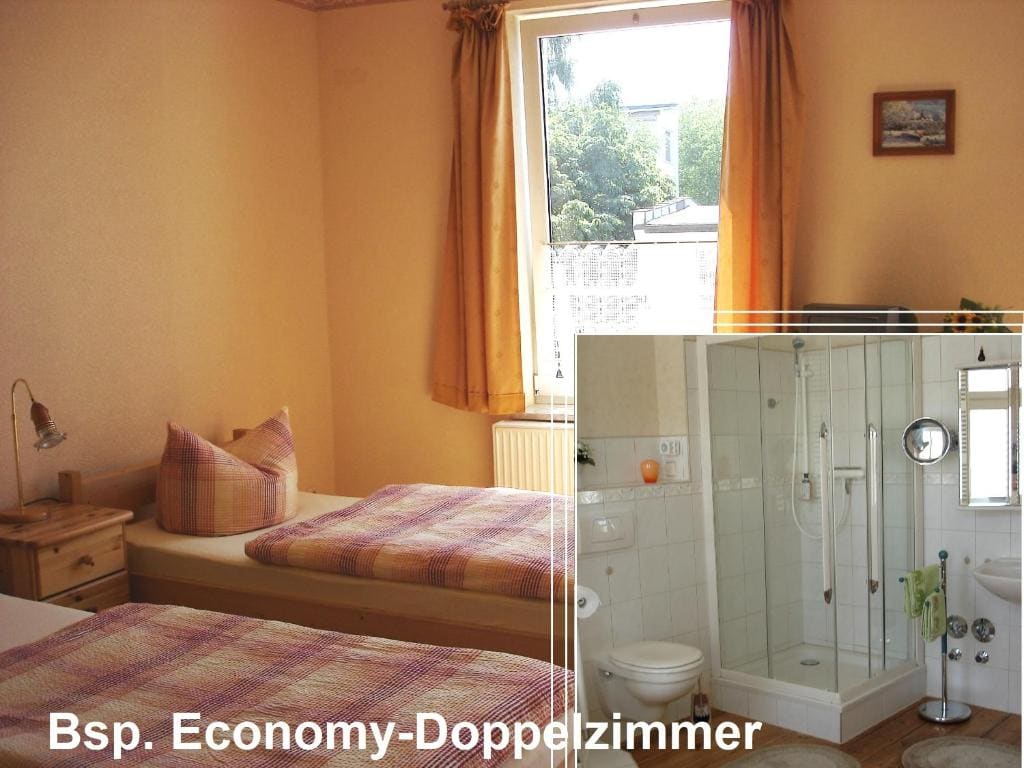 Double room with Shared External Bathroom room - Image 2