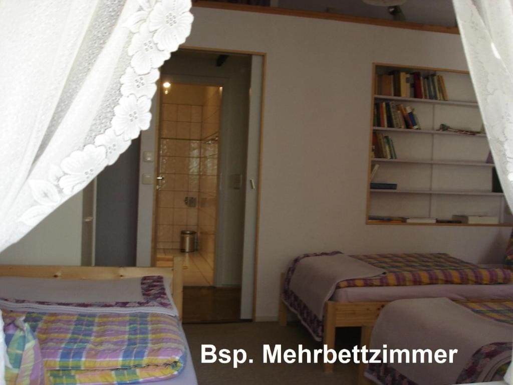 Quadruple Room with Shower room - Image 1