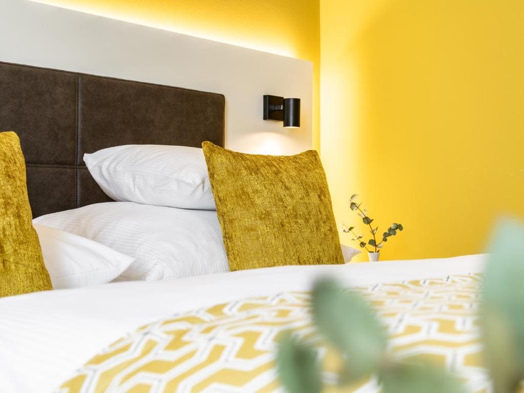 Small Double Room room - Image 1