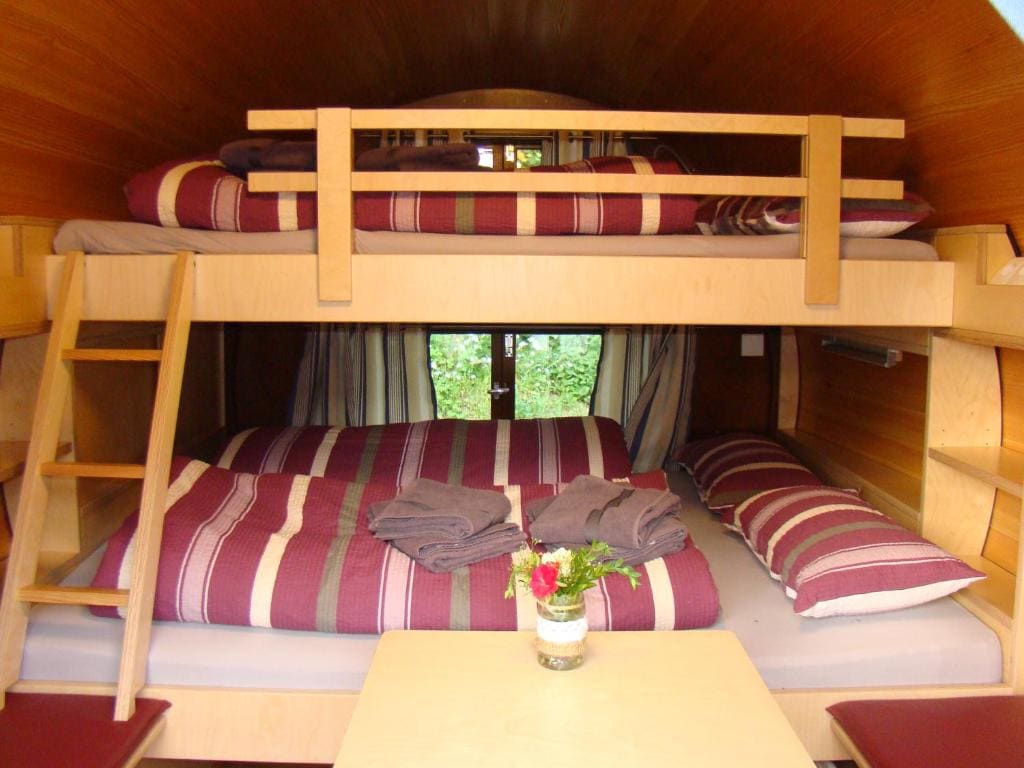 Family Room room - Image 2