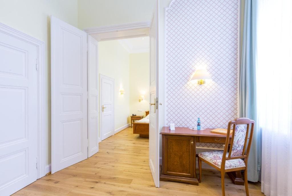 Suite room - Image 3
