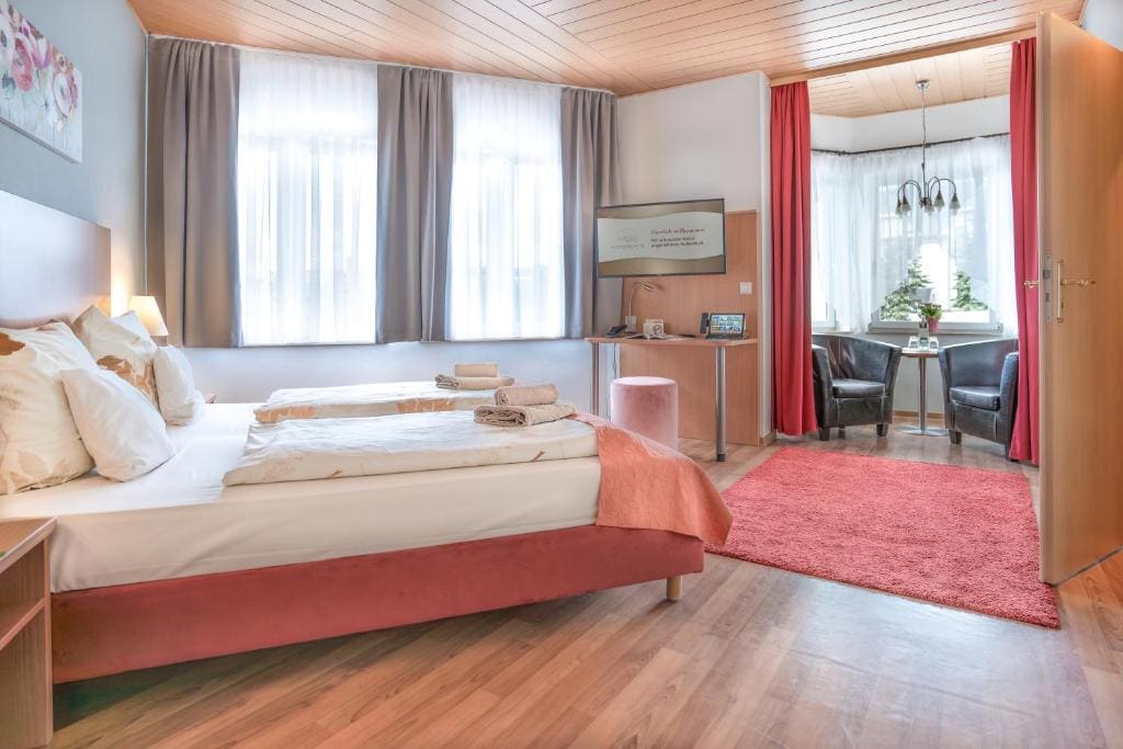 Economy Double Room room - Image 2