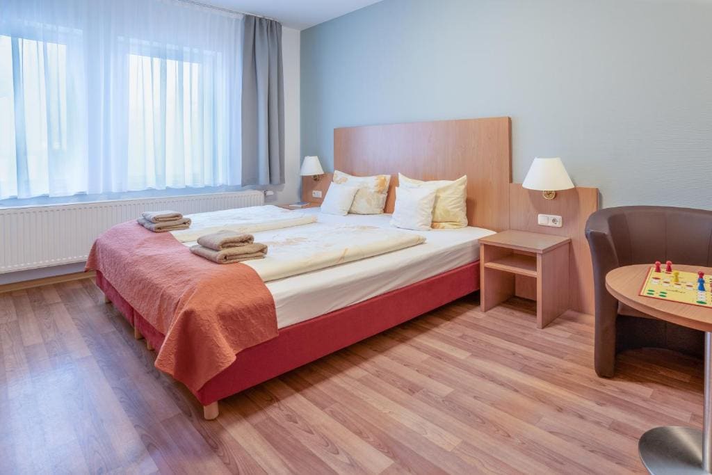 Economy Double Room room - Image 3
