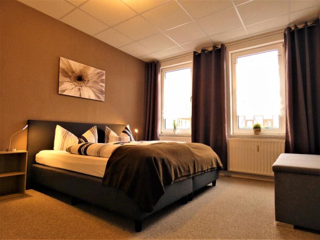 One-Bedroom Apartment room - Image 3