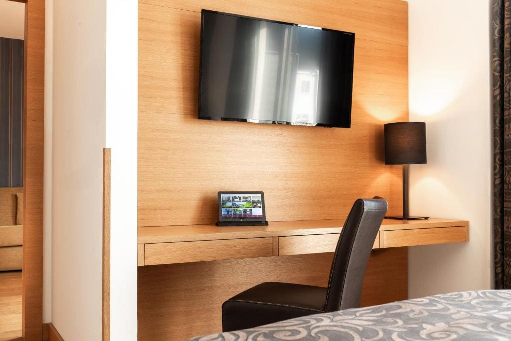 Suite room - Image 1