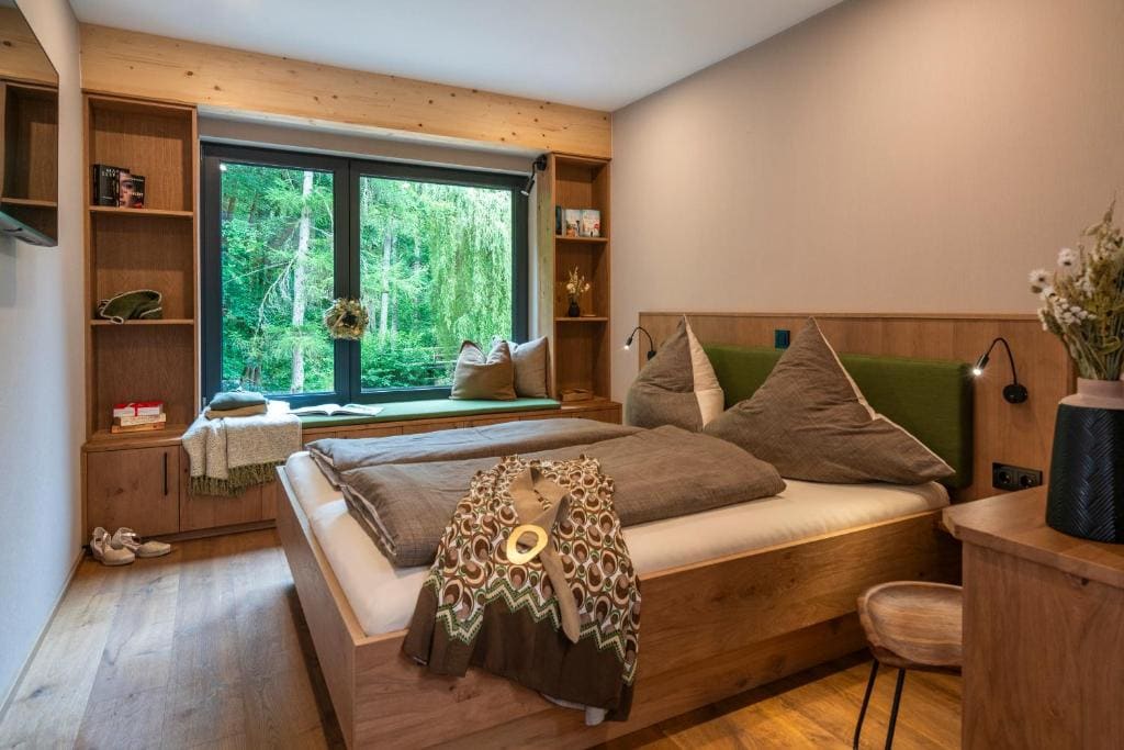 Small Double Room room - Image 3
