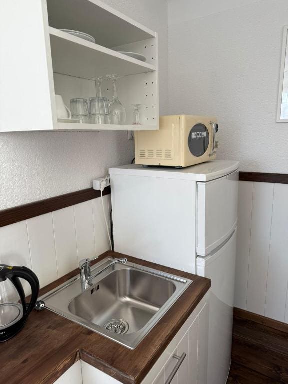 Double Room with Private Bathroom room - Image 1