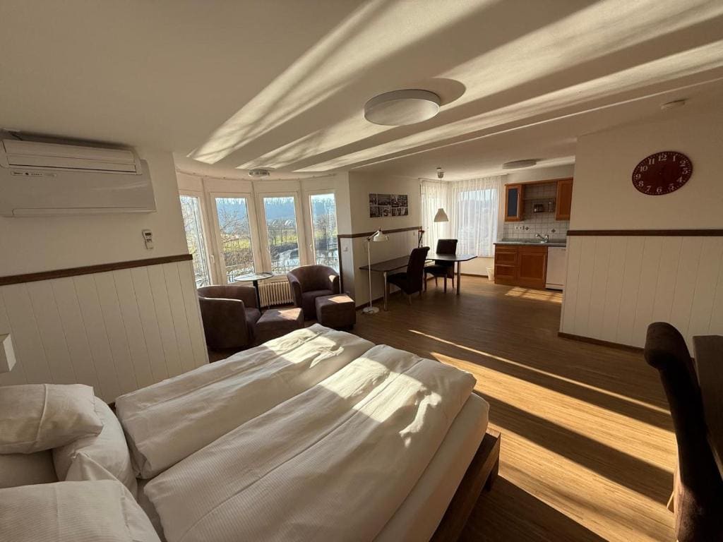 Superior Studio room - Image 3