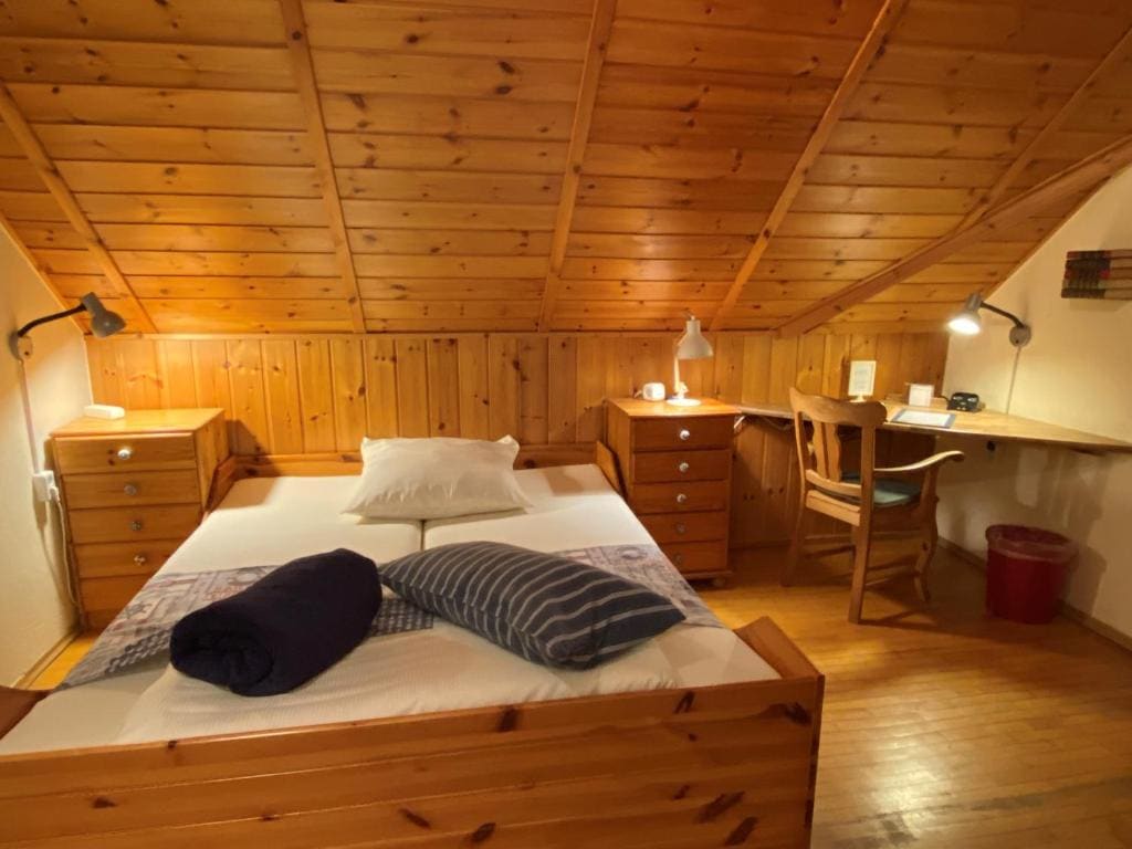 Budget Double Room room - Image 2