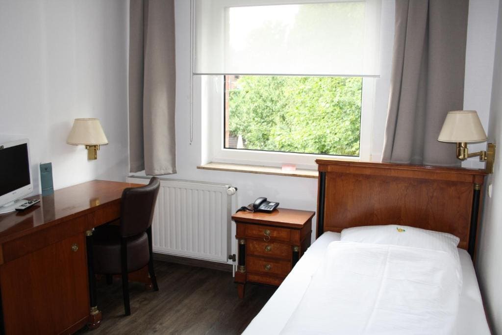 Comfort Single Room room - Image 1
