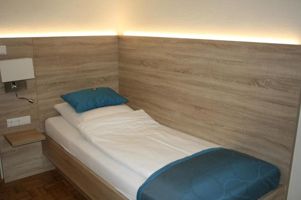 Comfort Single Room room - Image 3
