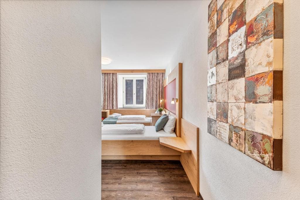 Standard Twin Room room - Image 1