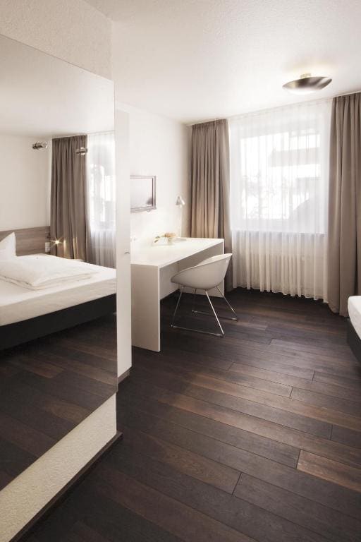 Business Double Room room - Image 2
