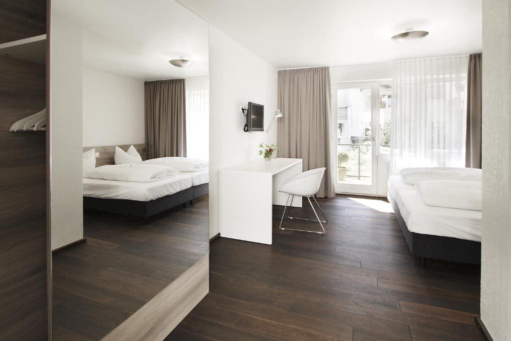 Business Double Room room - Image 3