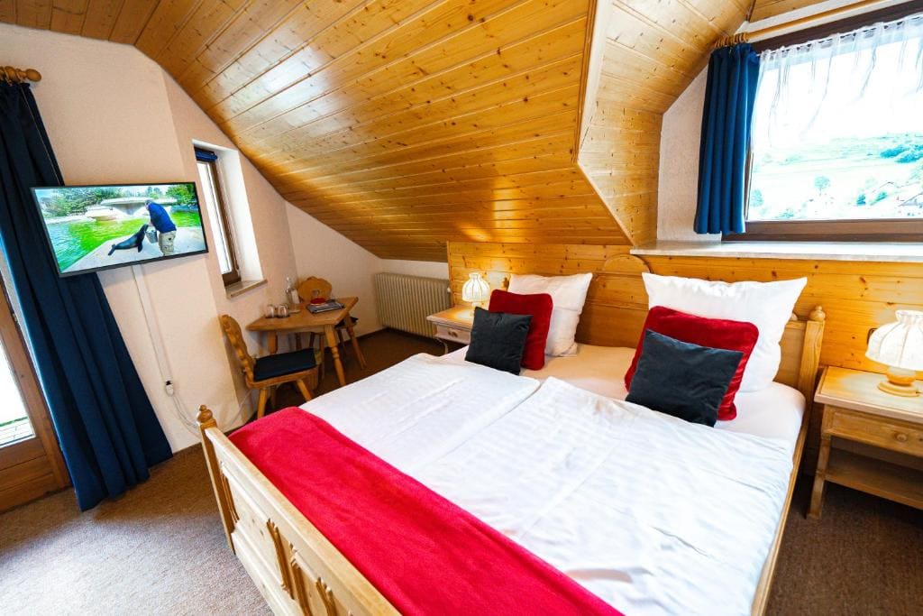 Superior Double Room room - Image 2