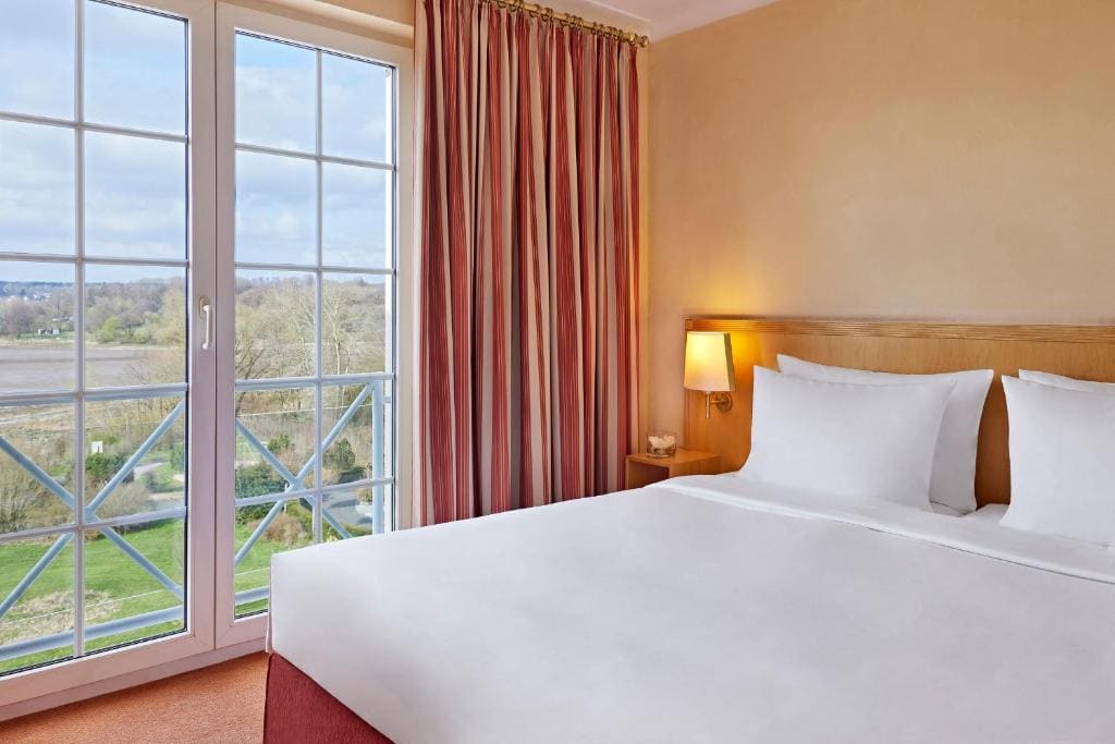 One-Bedroom Suite room - Image 1