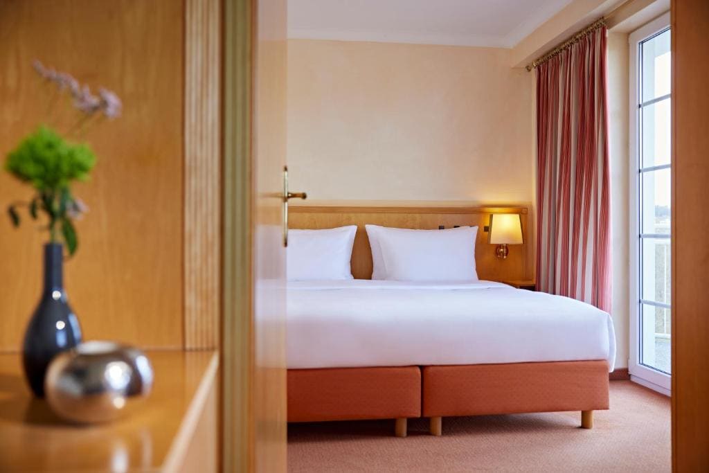 Two-Bedroom Suite with Balcony room - Image 1