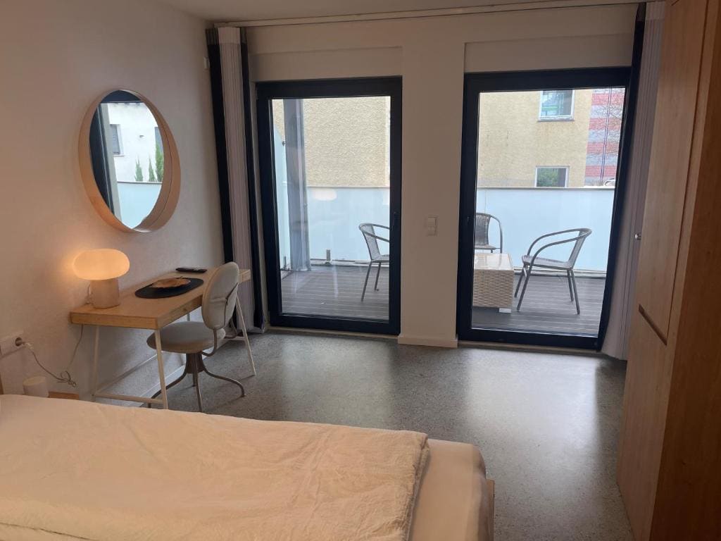 One-Bedroom Premium Apartment room - Image 2