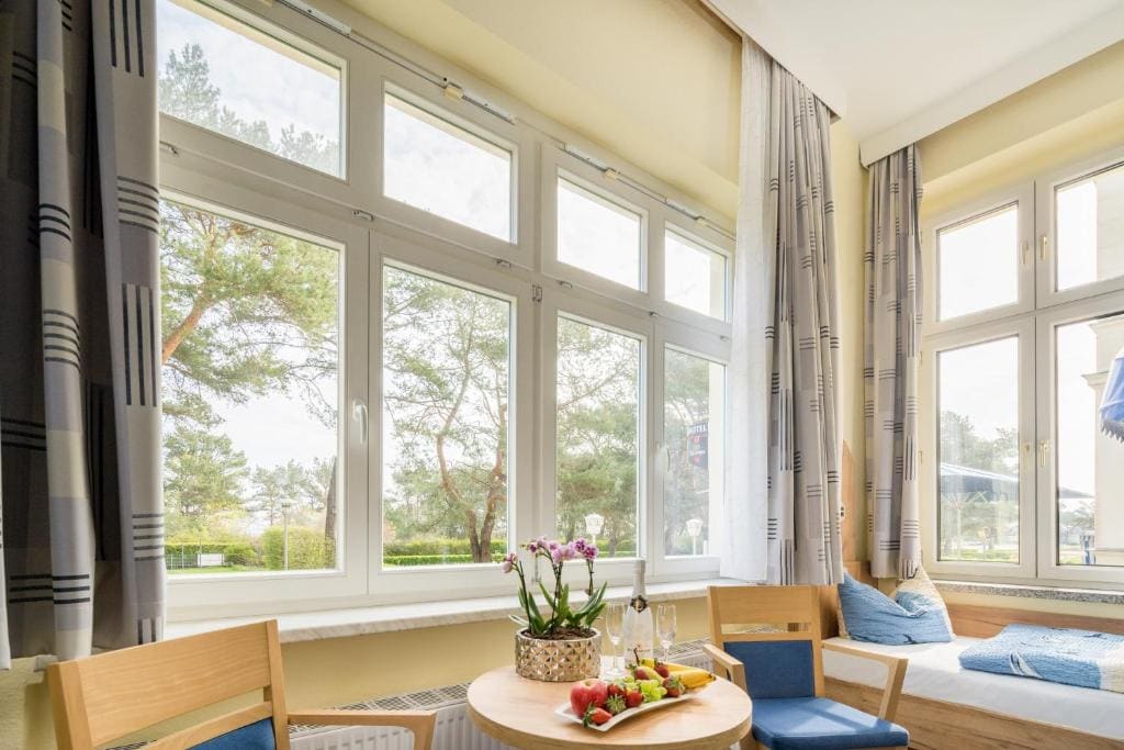 Standard Triple Room room - Image 1