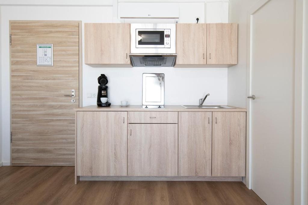 Apartment with Terrace room - Image 3