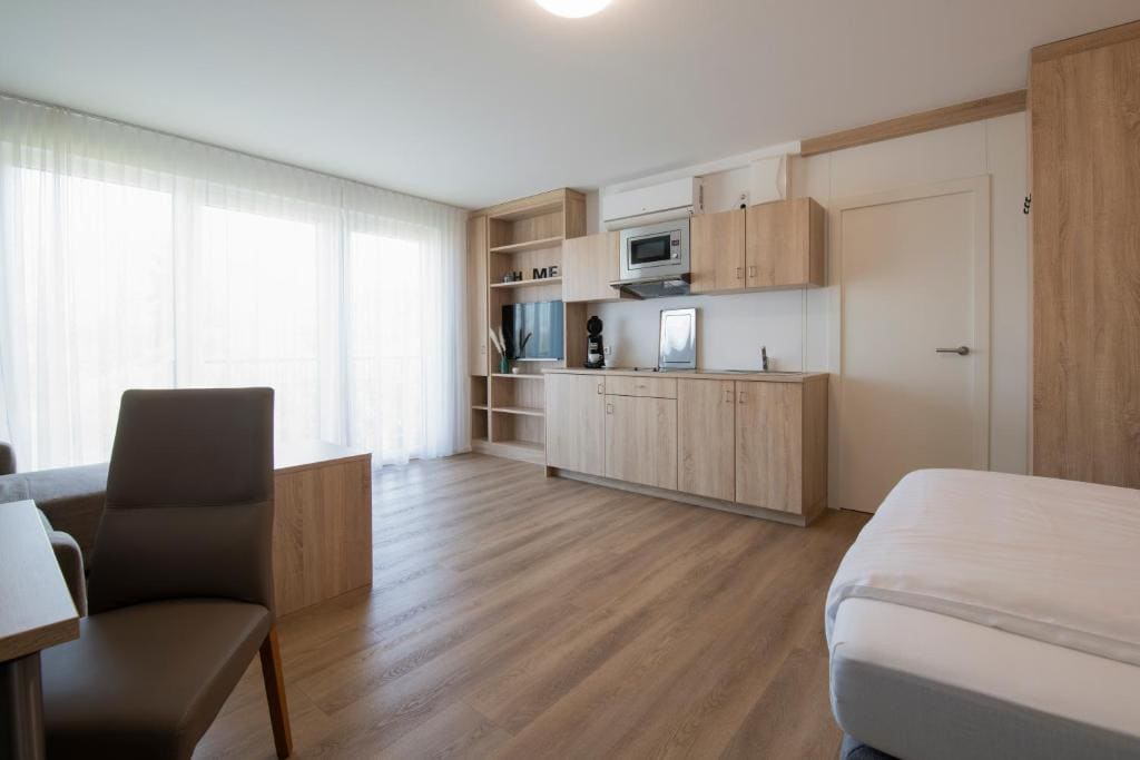 Studio with Terrace room - Image 3