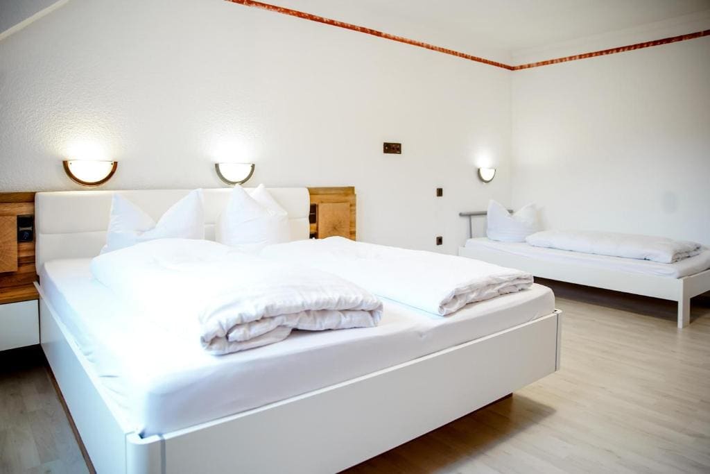 Deluxe Room room - Image 2