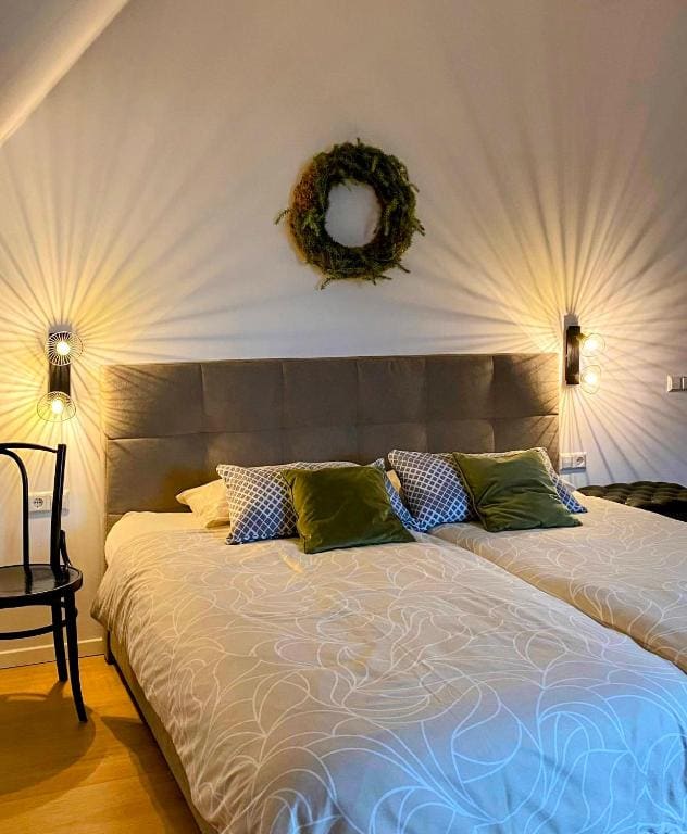 Superior Double Room room - Image 3
